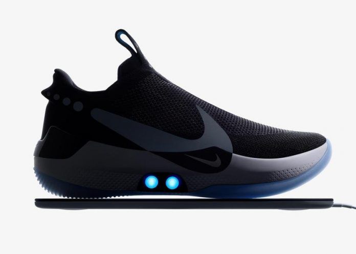 İpləri özü bağlanır, qaranlıqda işıq saçır – Nike “Adapt BB” ağıllı idman ayaqqabısı