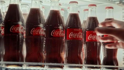 Coca-Cola-nı dünya brendi halına gətirən 7 strategiya nə idi?
